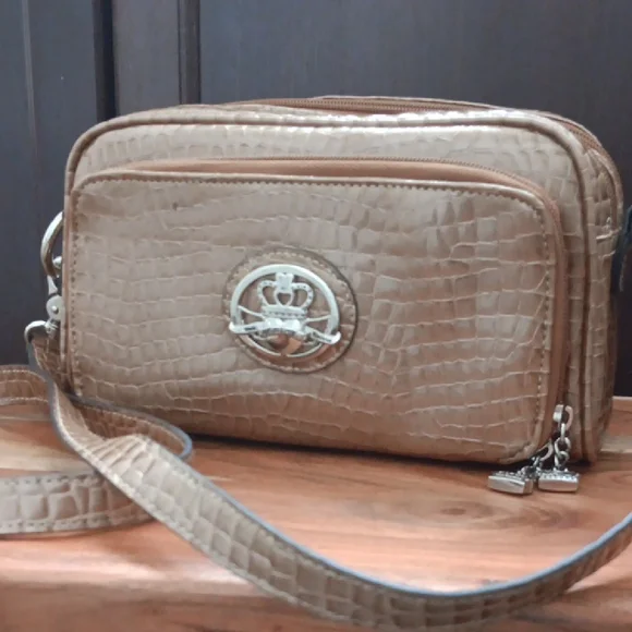 Kathy Van Zeeland Croc-Embossed Brown Crossbody Bag - Picture 2 of 15